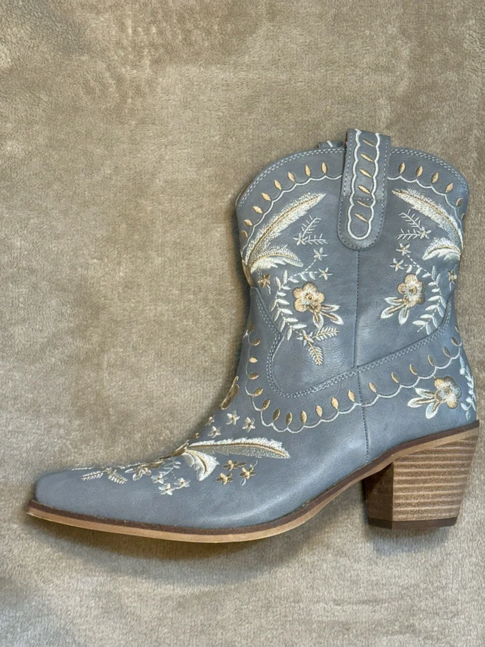 Mi.iM Size 8 Grey Floral Embroidered Western Boots Dingo Primrose Dupe